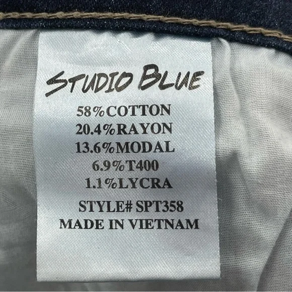 Studio Blue Dark Wash Lightly Distressed Jeans Size 28 - Picture 10 of 10